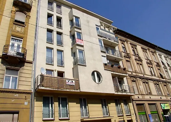 Muranyi Apartment
